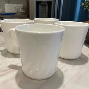 SET OF 4 WHITE CORNING WAVE DESIGN COFFEE MUGS MADE IN USA
